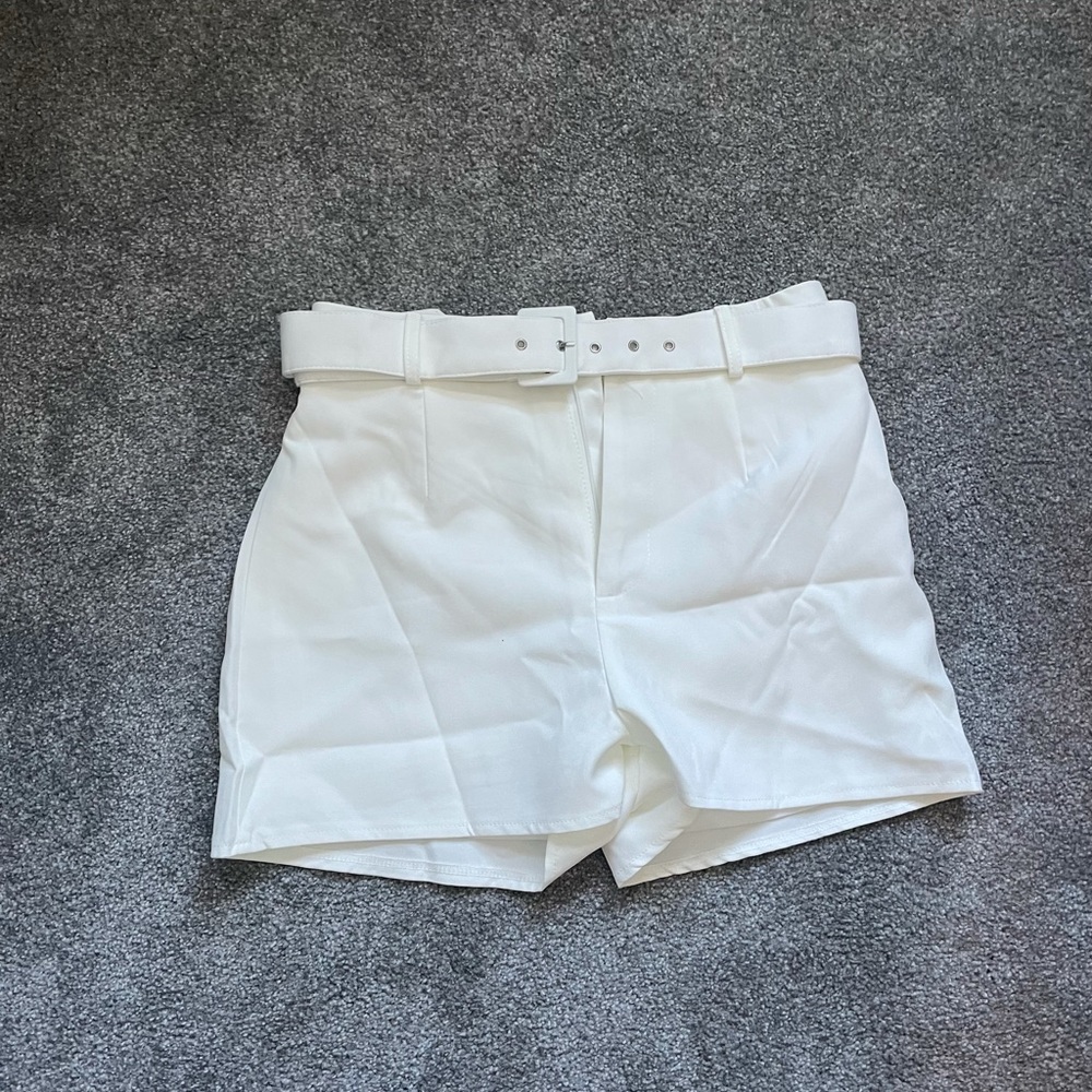 Missguided white belted shorts NWT